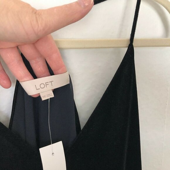 Ann Taylor LOFT Velvet Camisole - NWT's - Picture 4 of 7
